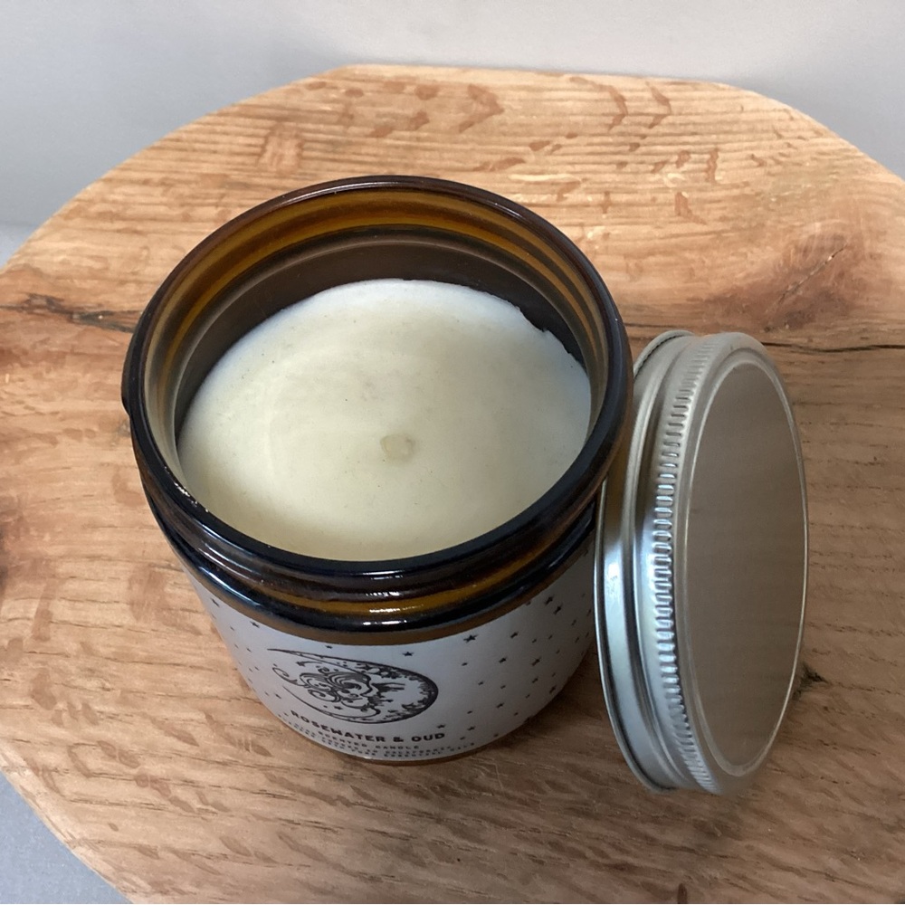 🟤 New & Hand Poured - Rosewater & Oud Scented Candle in Glass Jar and Lid - Picture 7 of 13